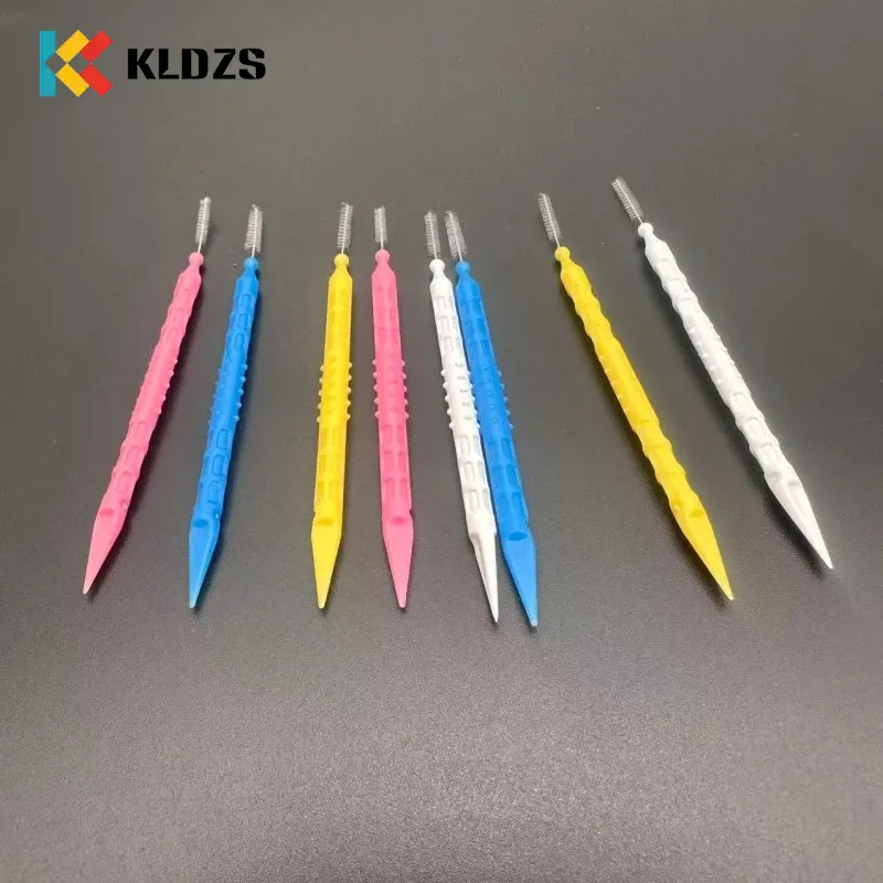 Balıq sümüyü formalı dişlərarası fırça