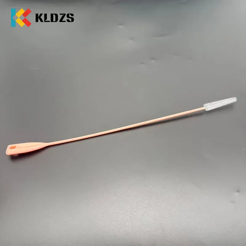 straw brush